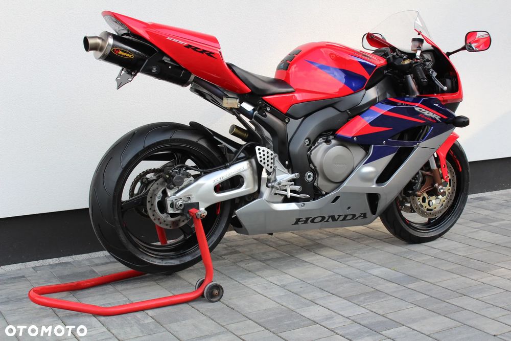 Honda CBR - 7