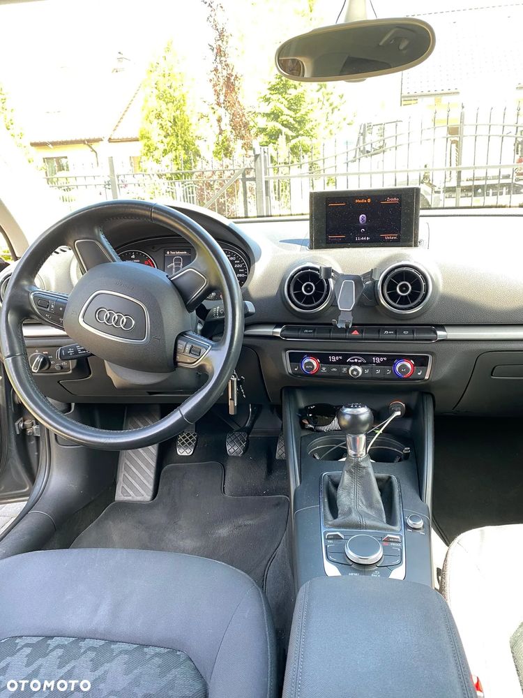 Audi A3 3-drzwiowe 2.0 TDI Attraction - 7