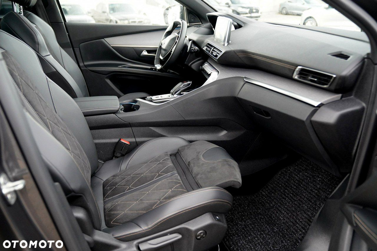 Peugeot 5008 BlueHDI 180 EAT8 GT - 25