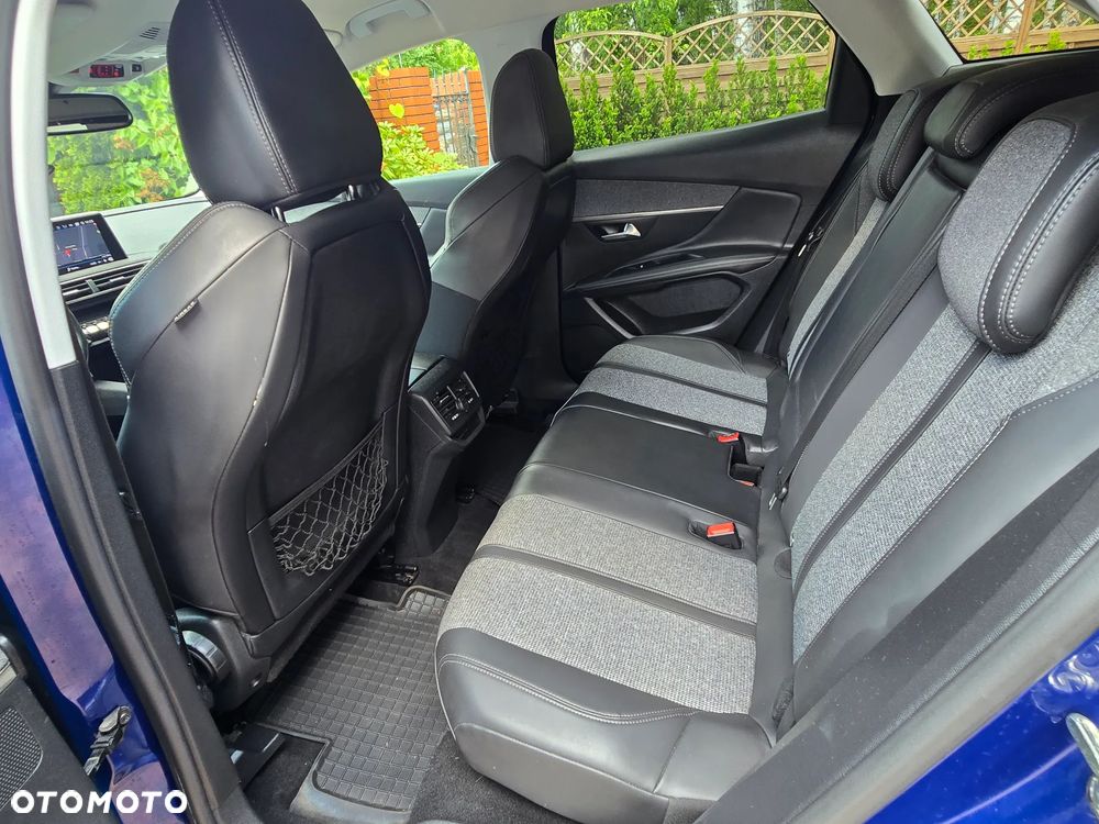 Peugeot 3008 1.5 BlueHDi Allure S&S - 8
