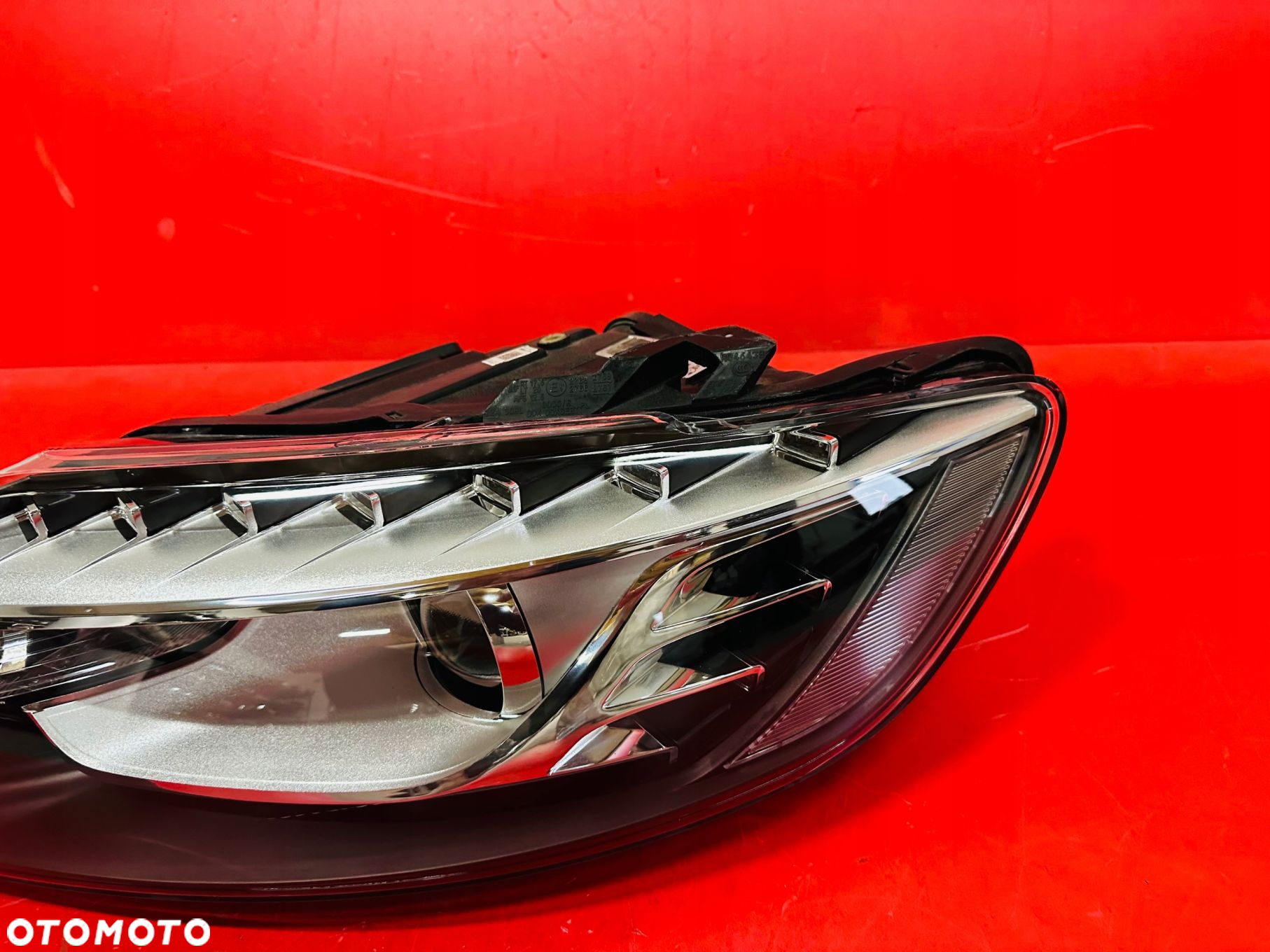 LAMPA LEWA AUDI Q7 LIFT 3L0 BI XENON SKRĘTNA LED - 3
