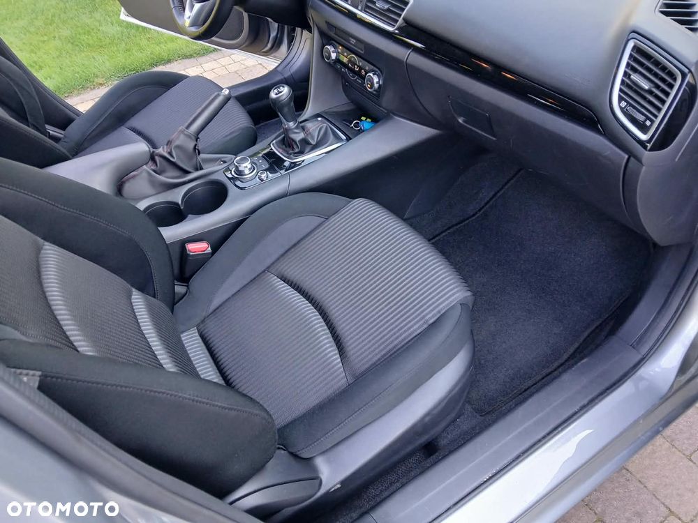 Mazda 3 - 18
