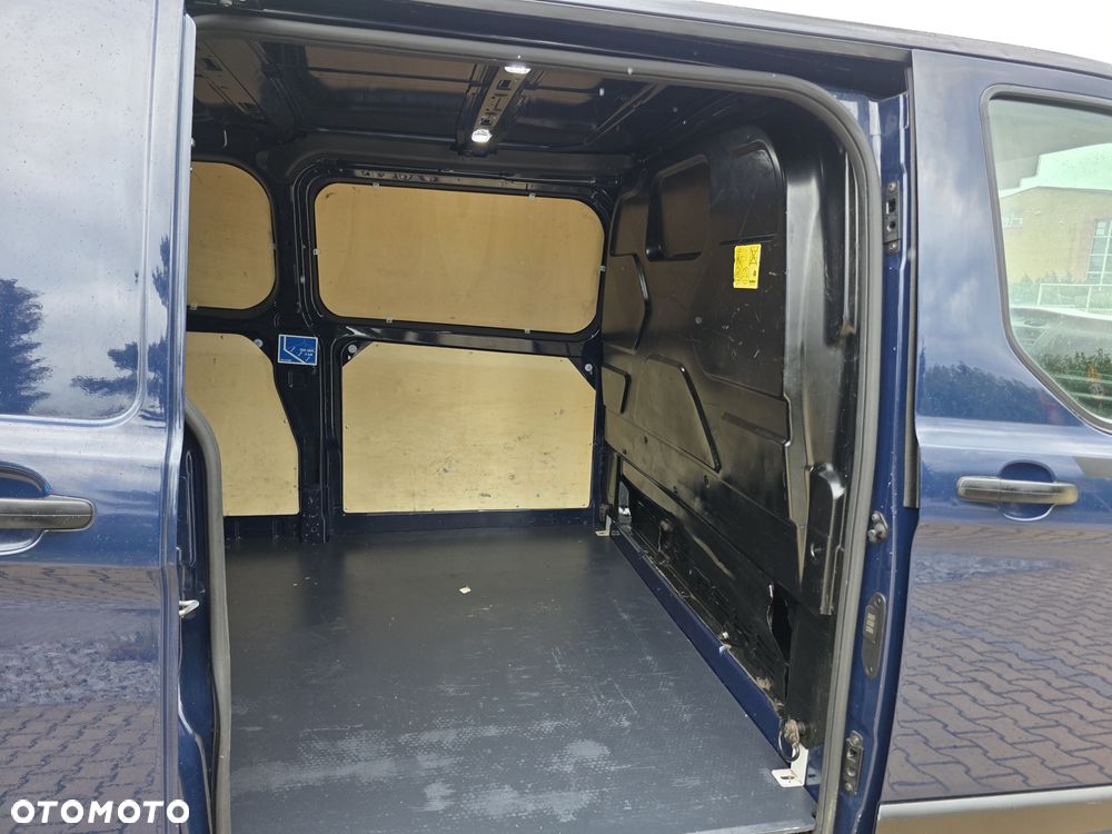 Ford Transit Custom - 15