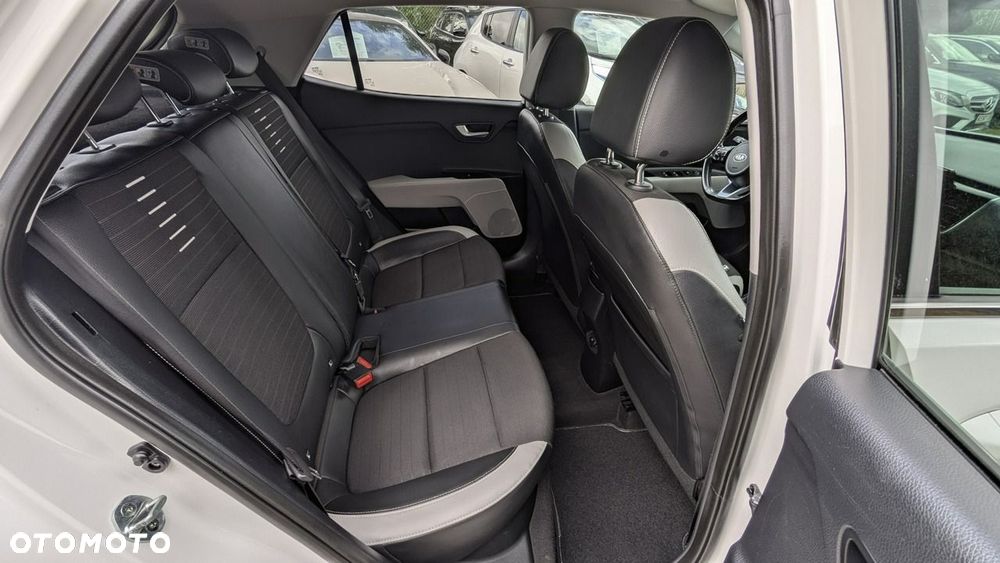 Kia Stonic - 17