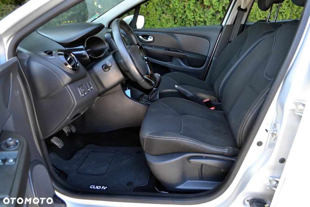 Renault Clio - 15