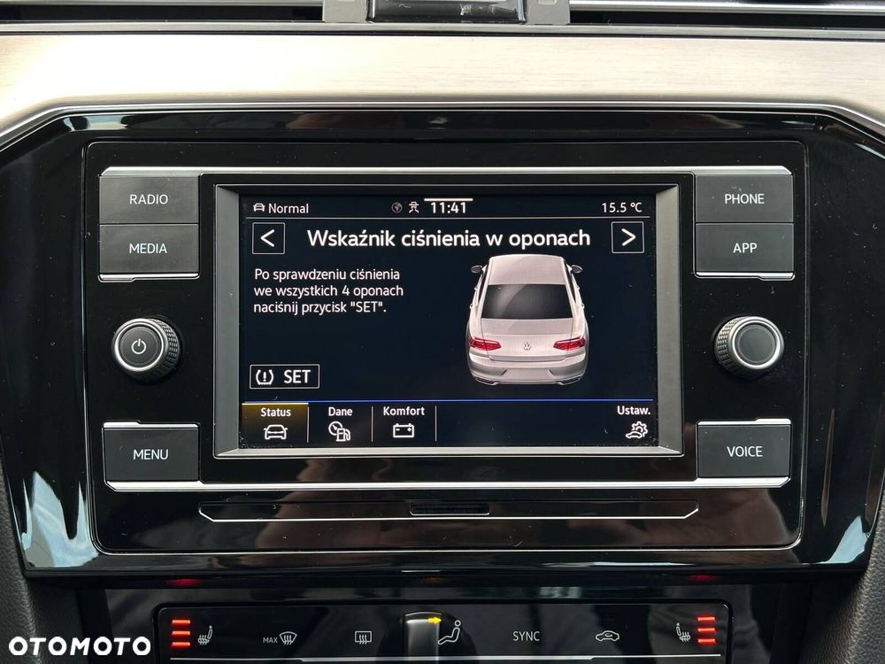 Volkswagen Passat 1.5 TSI EVO Elegance DSG - 34