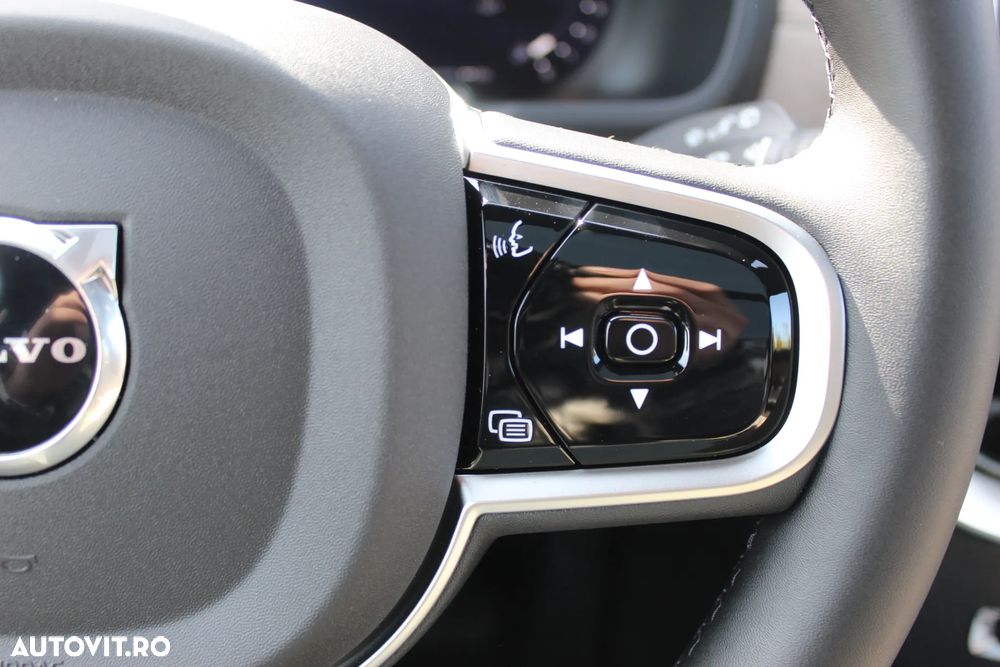 Volvo XC 90 B5 B AWD Plus Bright - 16