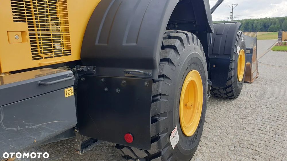 Komatsu WA-470-8,sprowadzona,nowe opony,full wersja - 24