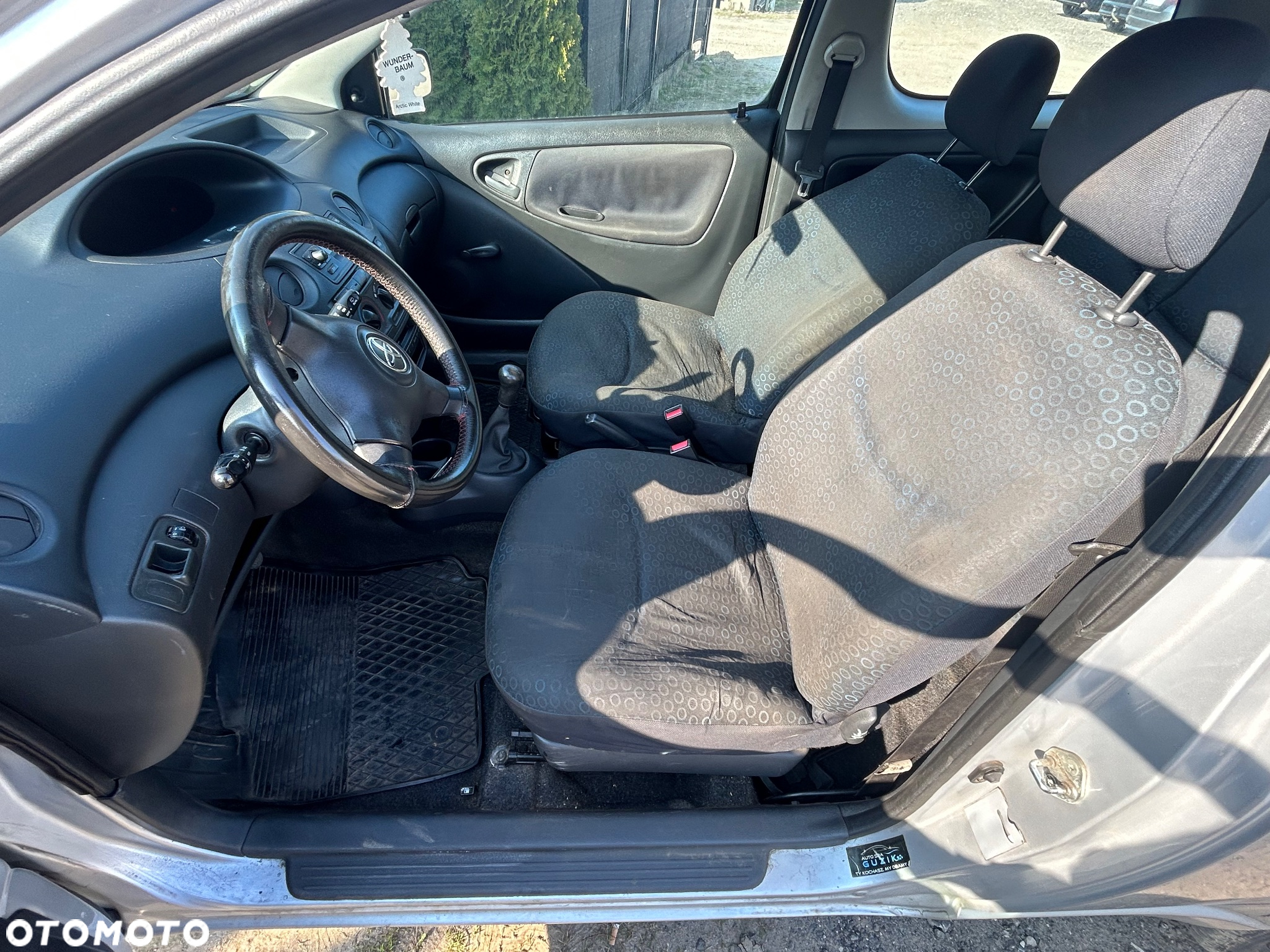 Toyota Yaris 1.3 Sol - 8
