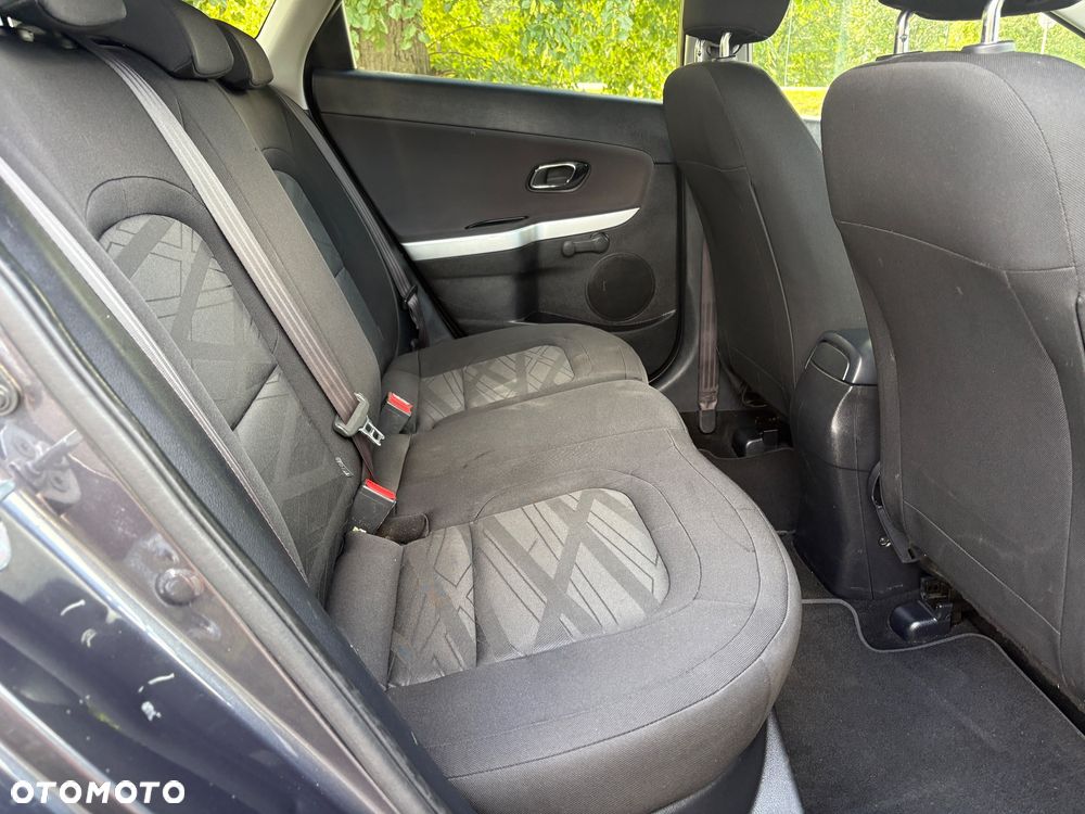 Kia Ceed 1.6 GDI L - 16