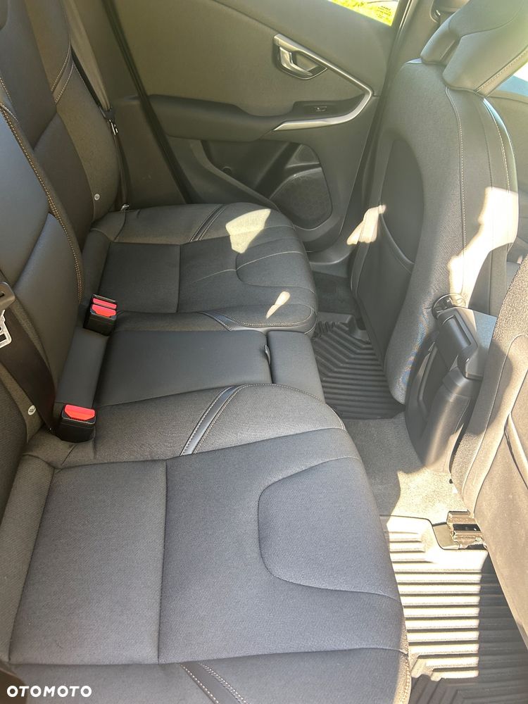Volvo V40 Cross Country D3 Drive-E Kinetic - 3