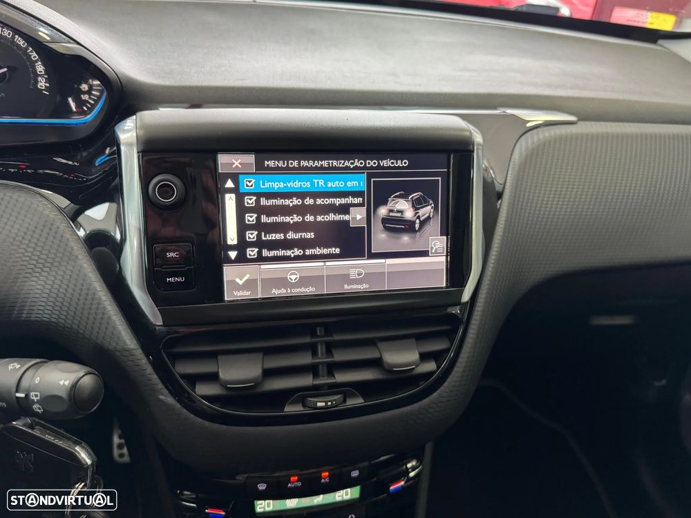 Peugeot 2008 1.2 PureTech Crossway EAT6 - 19