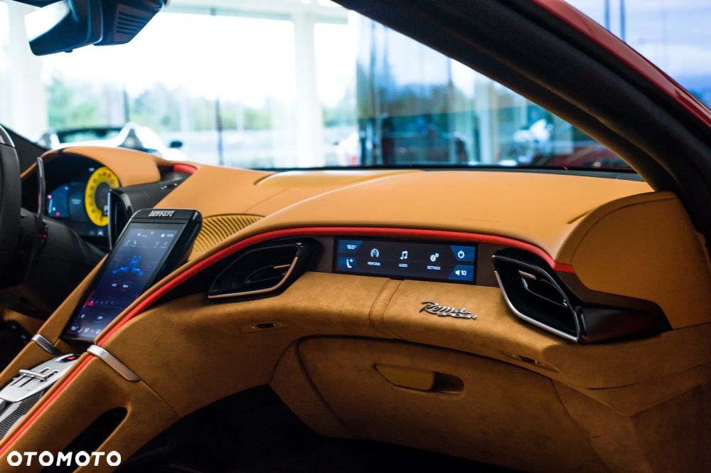 Ferrari Roma Spider - 17