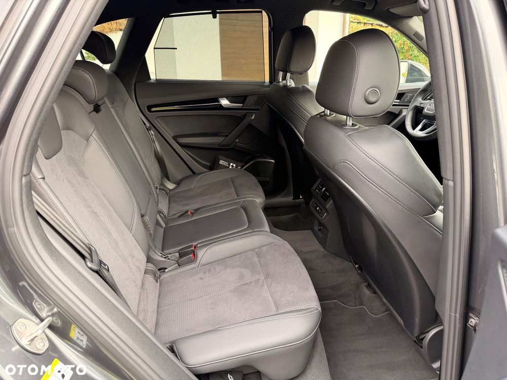 Audi Q5 50 TFSIe quattro S tronic S line business - 16