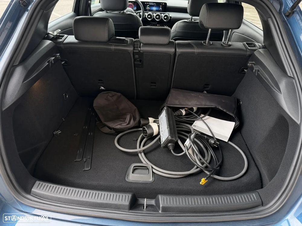 Mercedes-Benz A 250 e 8G-DCT Progressive - 9