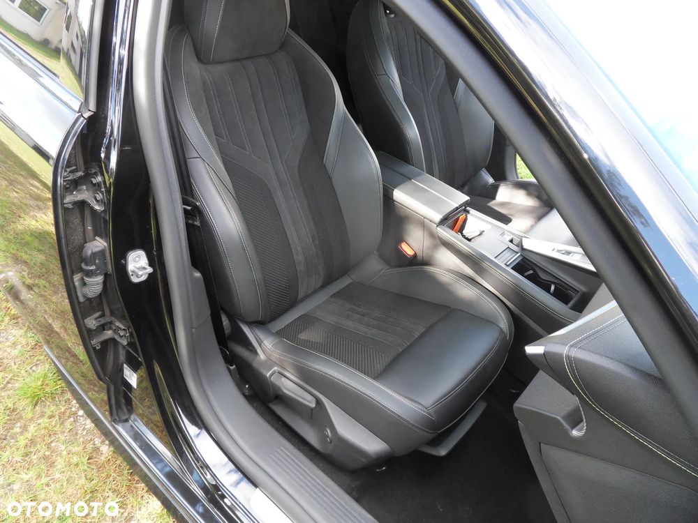 Peugeot 308 PureTech 130 EAT8 GT - 19