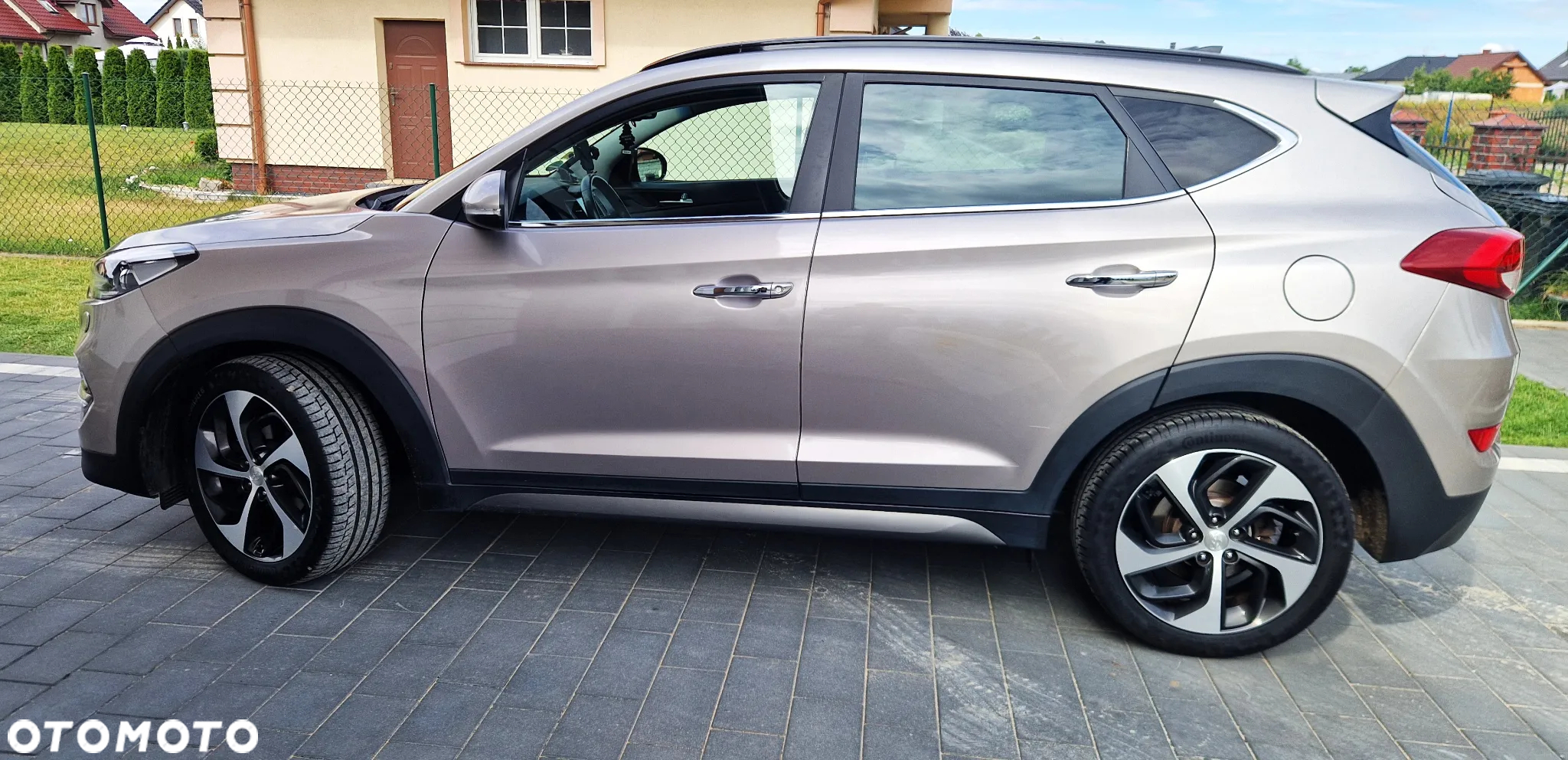 Hyundai Tucson 1.6 Turbo 2WD Navi - 9
