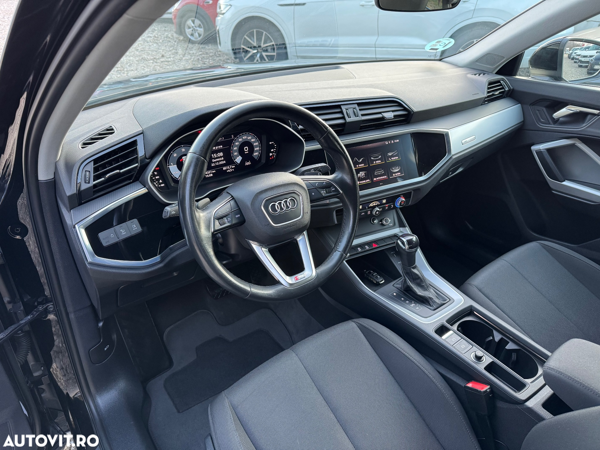 Audi Q3 2.0 35 TDI S tronic S Line - 20