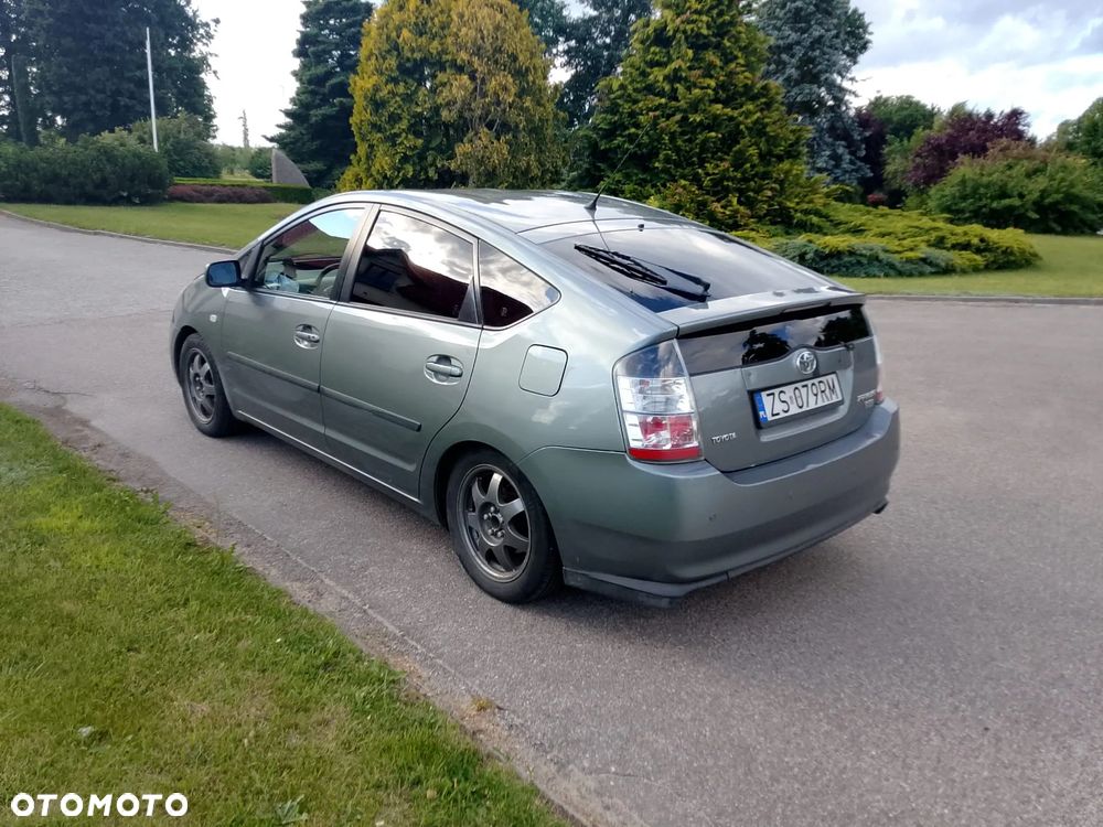 Toyota Prius 1.5 VVT-i Sol (nav) - 9