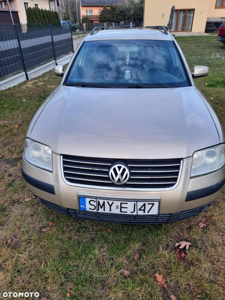 Volkswagen Passat 1.9 TDI Comfortline - 1