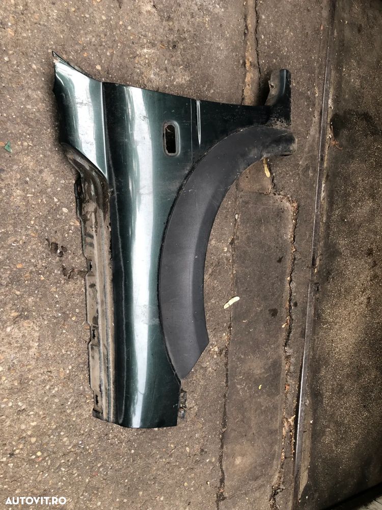 Aripa stanga/Aripa dreapta fata Land Rover Freelander 1 verde 2002 - 4