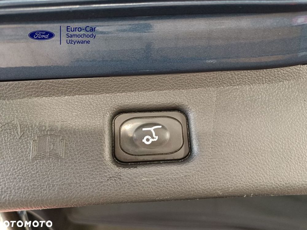Ford S-Max 2.5 Duratec FHEV TITANIUM - 9