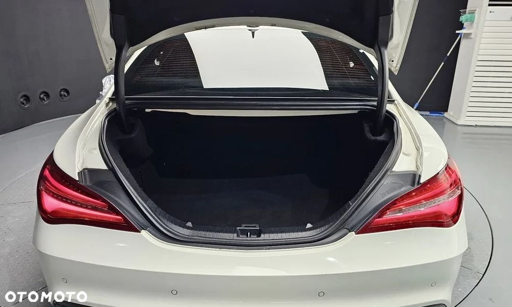 Mercedes-Benz CLA - 18