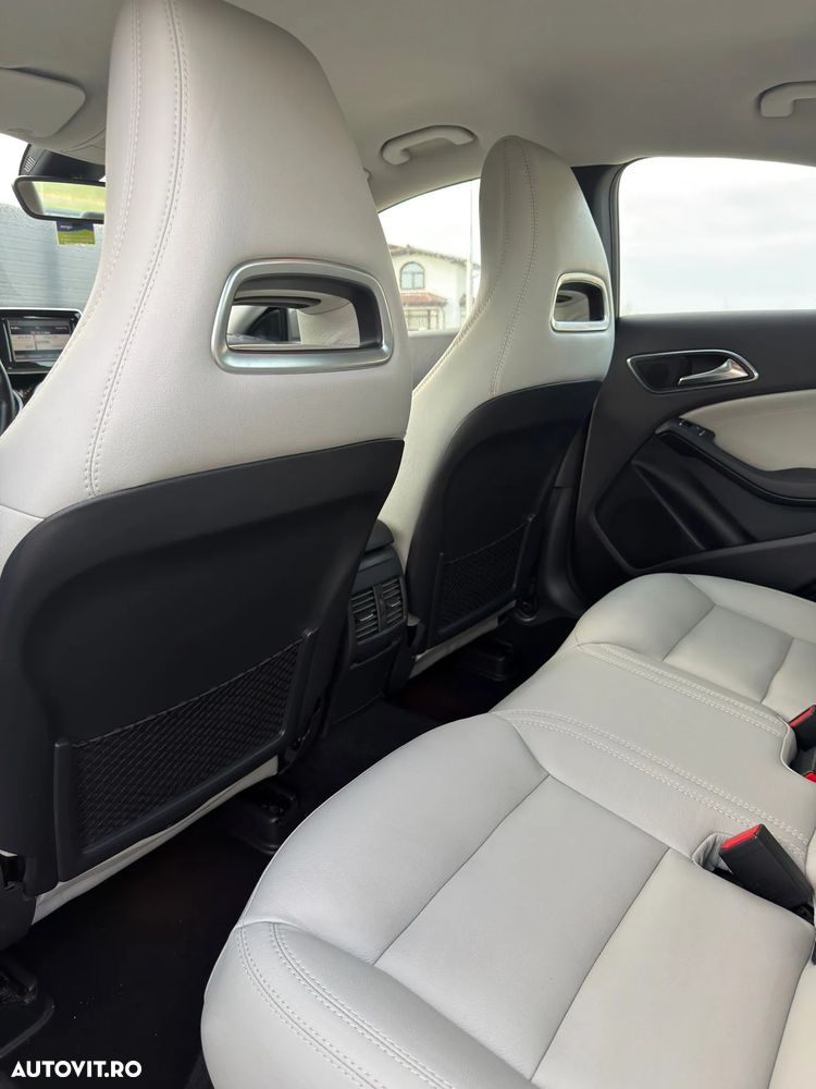 Mercedes-Benz CLA 220 CDI 7G-DCT Urban - 8