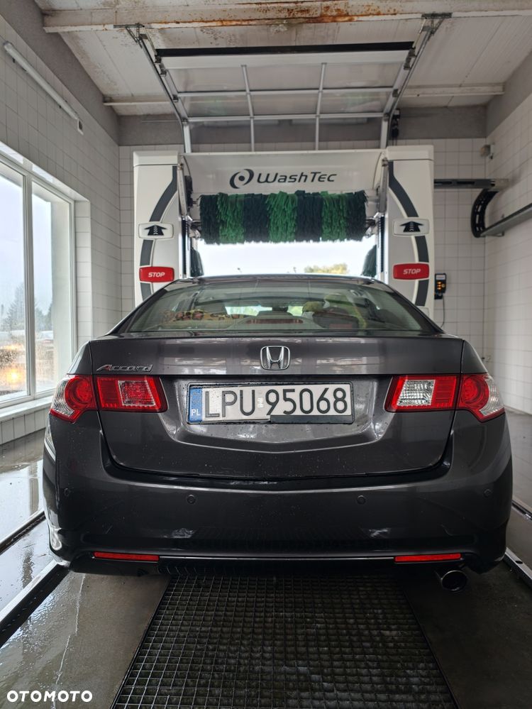 Honda Accord - 4