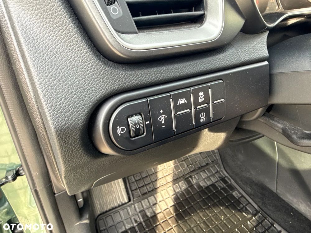 Kia Ceed 1.5 T-GDI M DCT - 19
