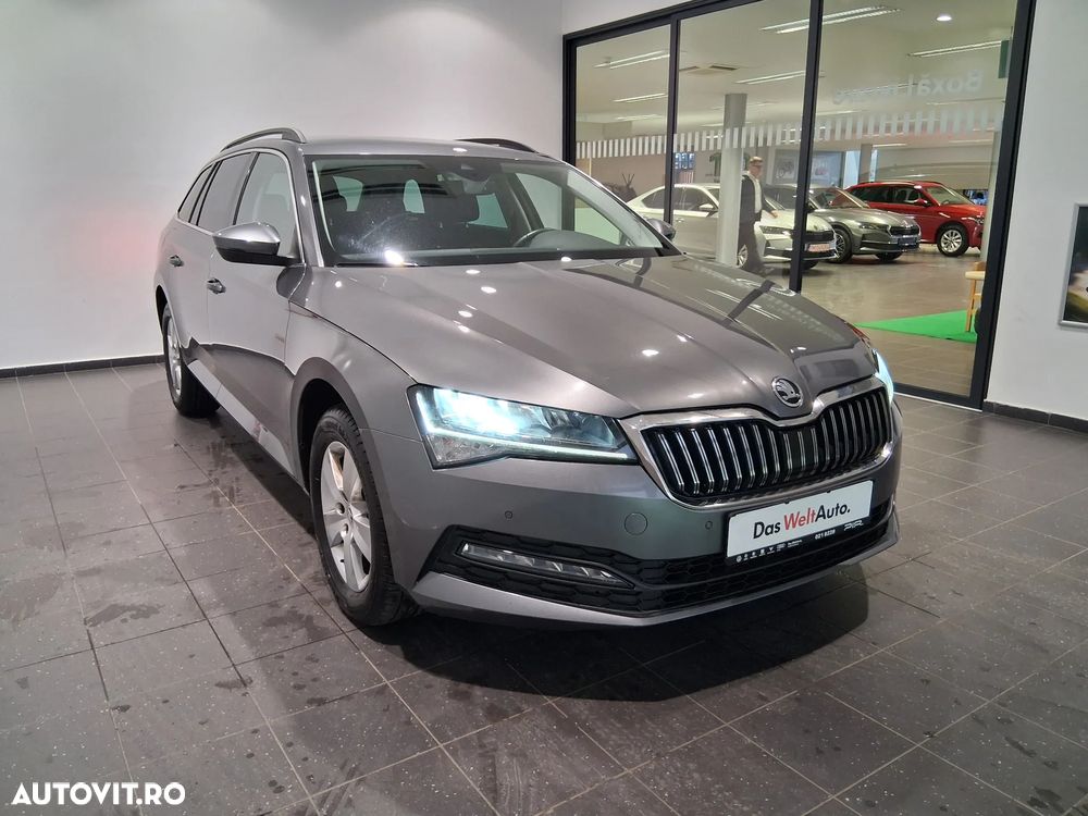 Skoda Superb 2.0 TDI DSG Ambition - 8