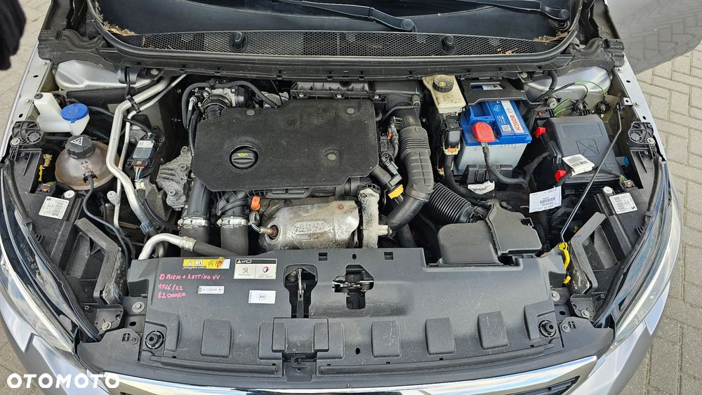 Peugeot 308 1.5 BlueHDi Allure Pack S&S EAT8 - 37