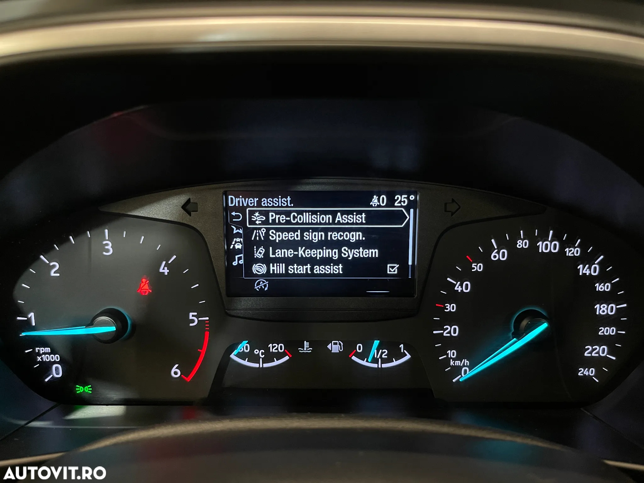 Ford Focus 1.5 EcoBlue Trend Edition - 22