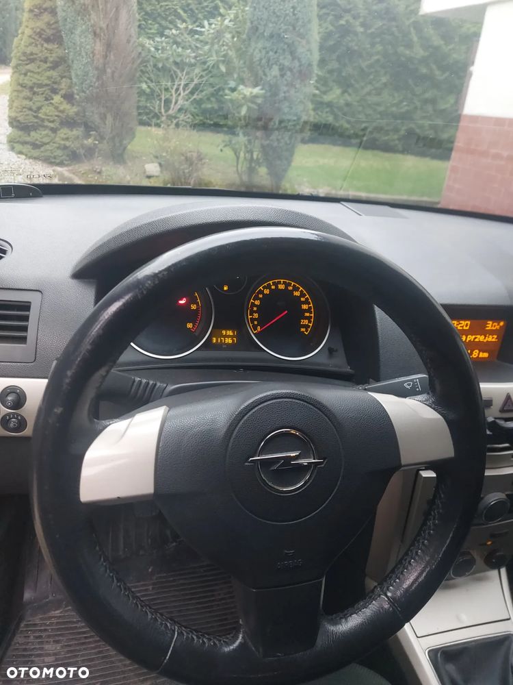 Opel Astra 1.7 CDTI Enjoy - 6