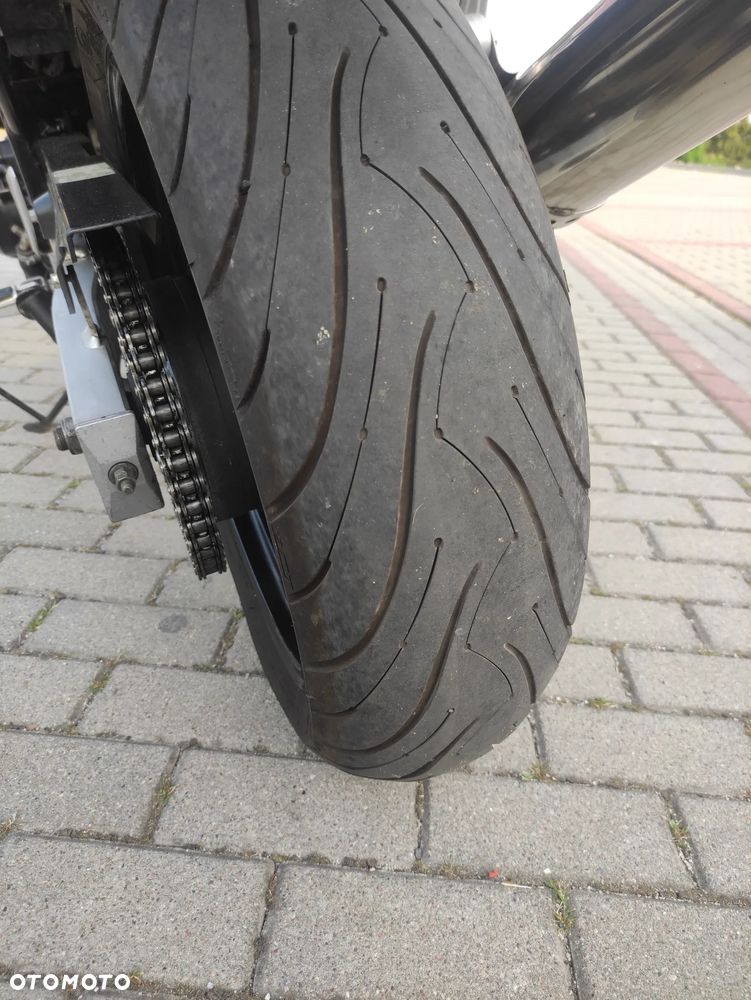 Yamaha FZS - 12