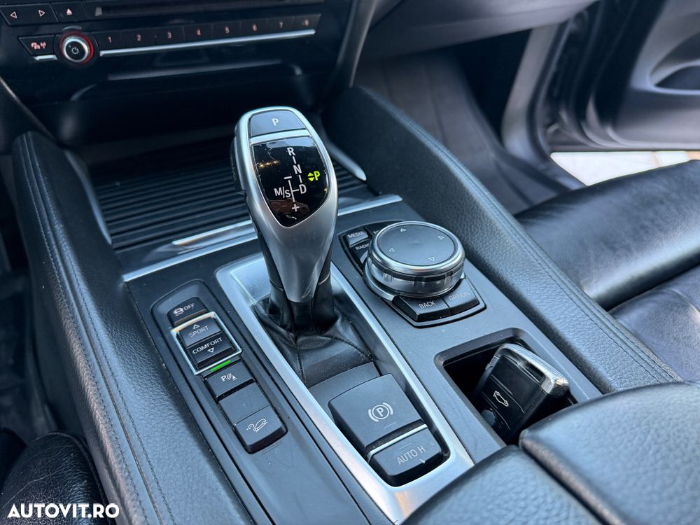 BMW X6 xDrive30d - 10