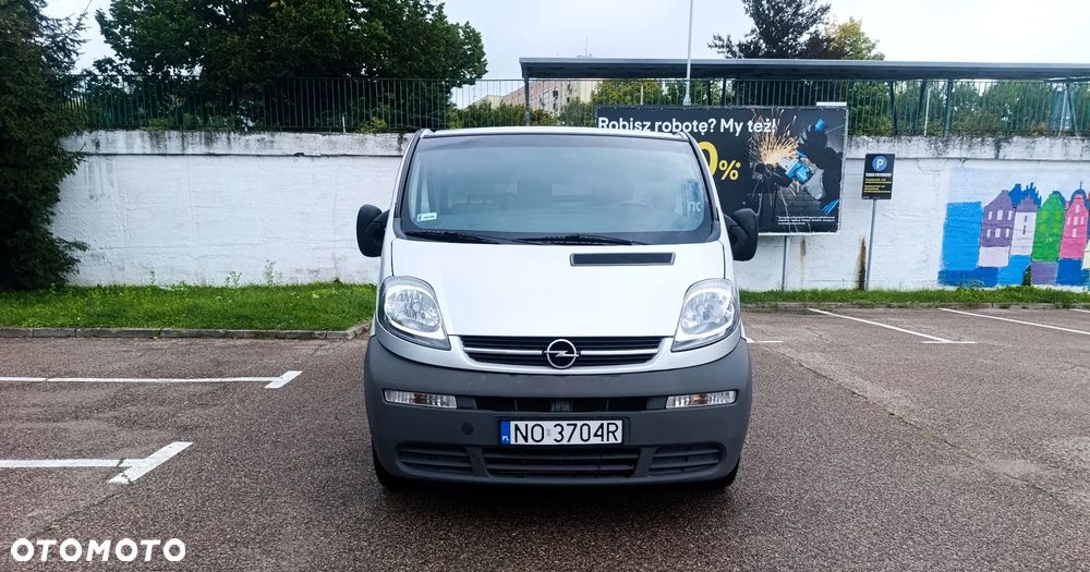 Opel Vivaro - 8