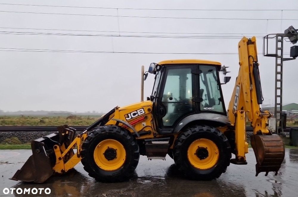 JCB 4CX - 8