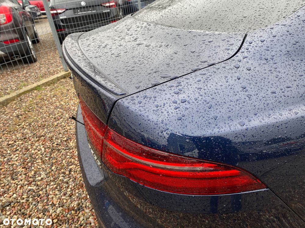 Jaguar XE P300 AWD R-Dynamic HSE - 12