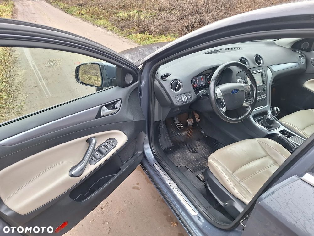 Ford Mondeo 2.0 TDCi Titanium - 11