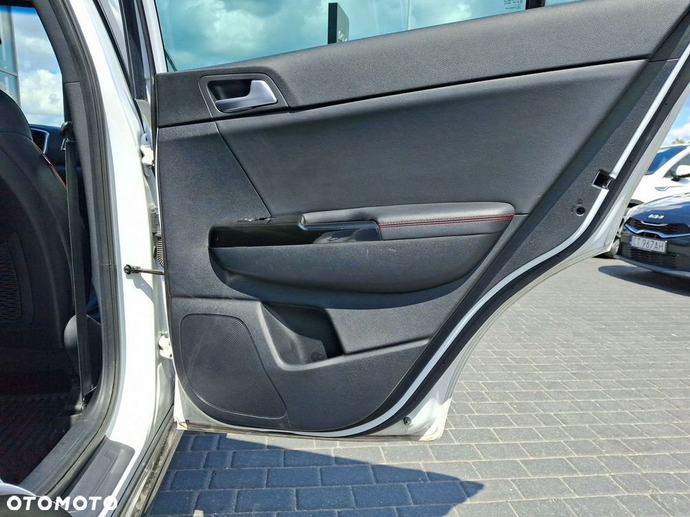 Kia Sportage - 16
