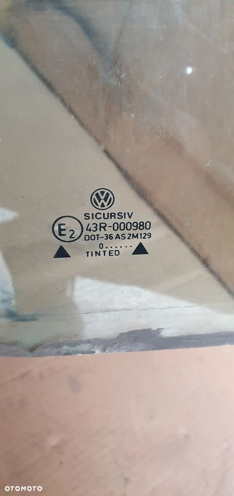 Szyba prawy tył tylna prawa VW Golf IV 4 Kombi AS2 00r - 4