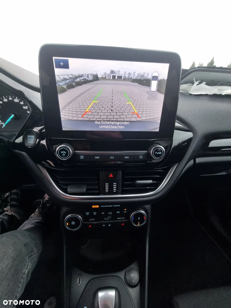 Ford Fiesta 1.0 EcoBoost Hybrid S&S TITANIUM - 11