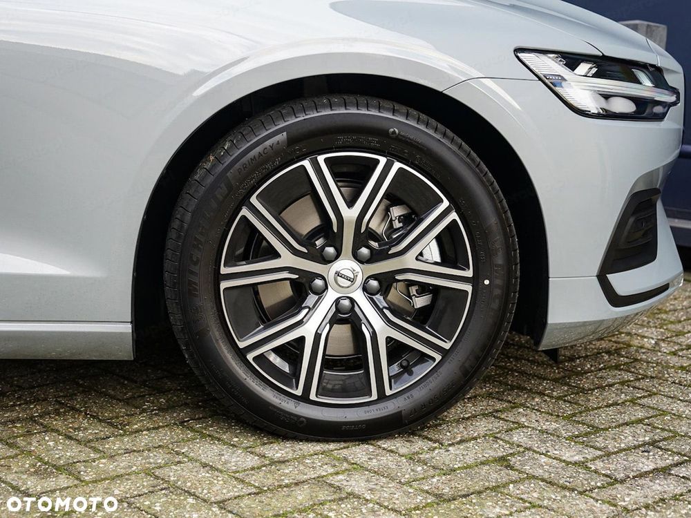 Volvo V60 - 16