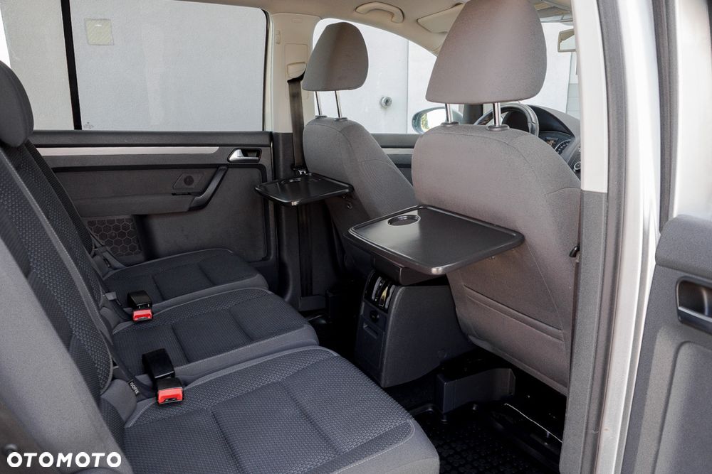 Volkswagen Touran 2.0 TDI Highline - 37