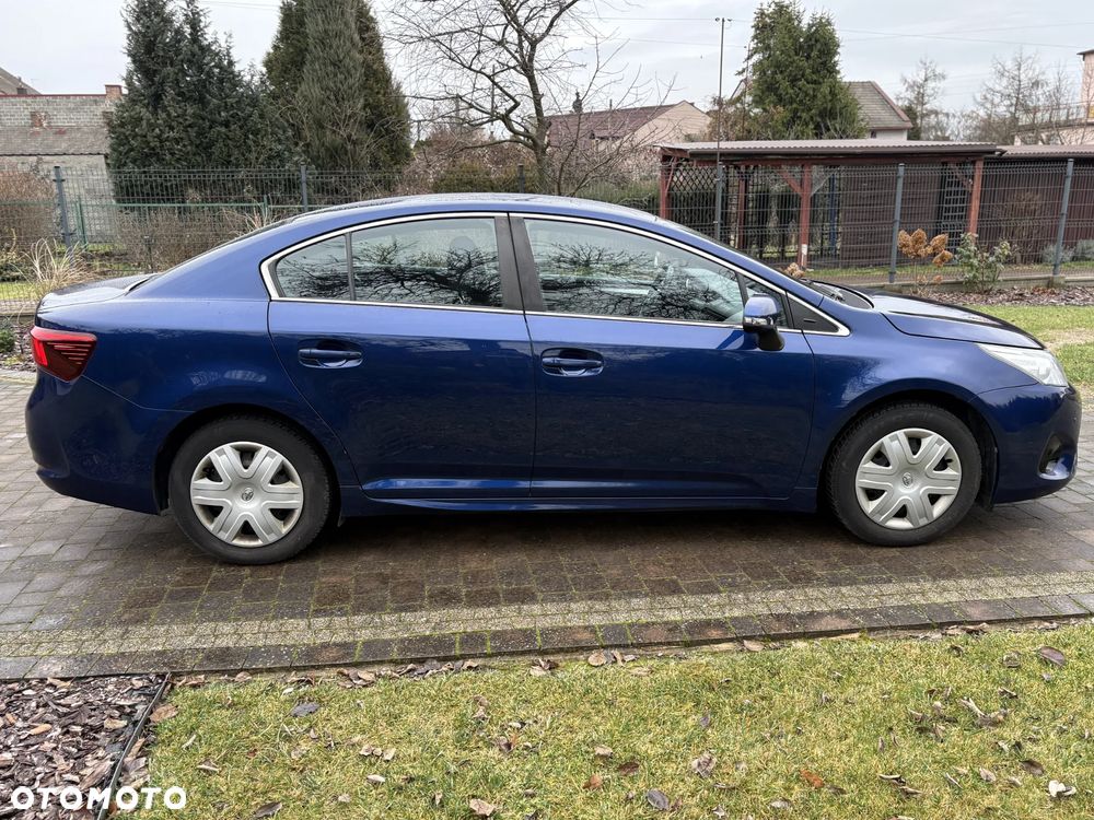 Toyota Avensis 1.8 Premium - 5
