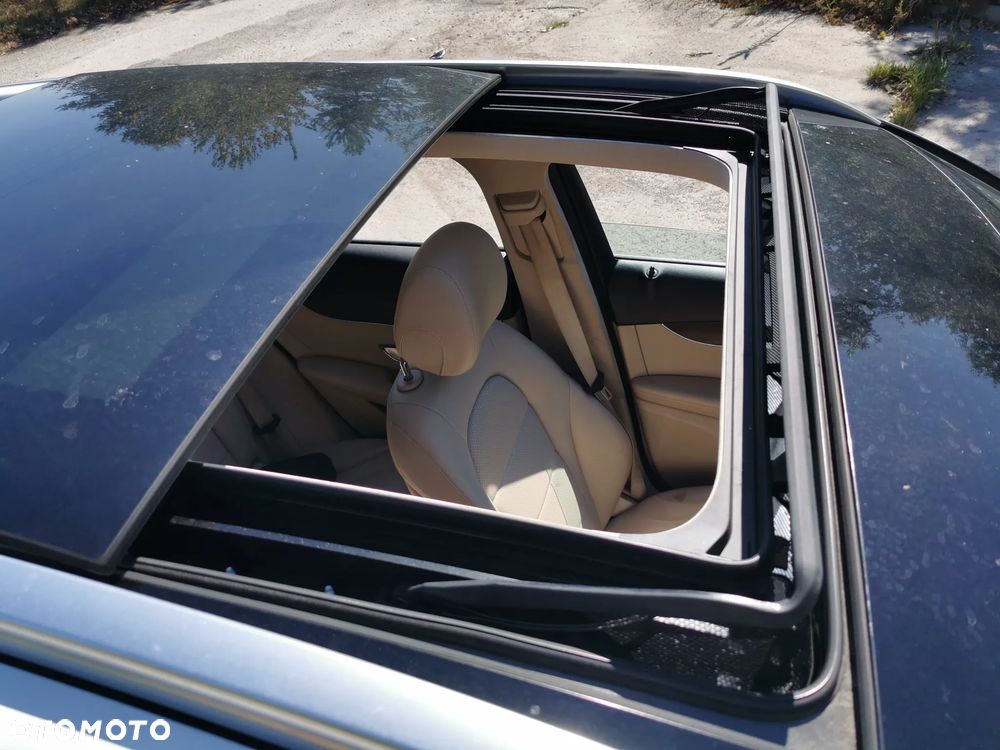 Mercedes-Benz GLC - 14