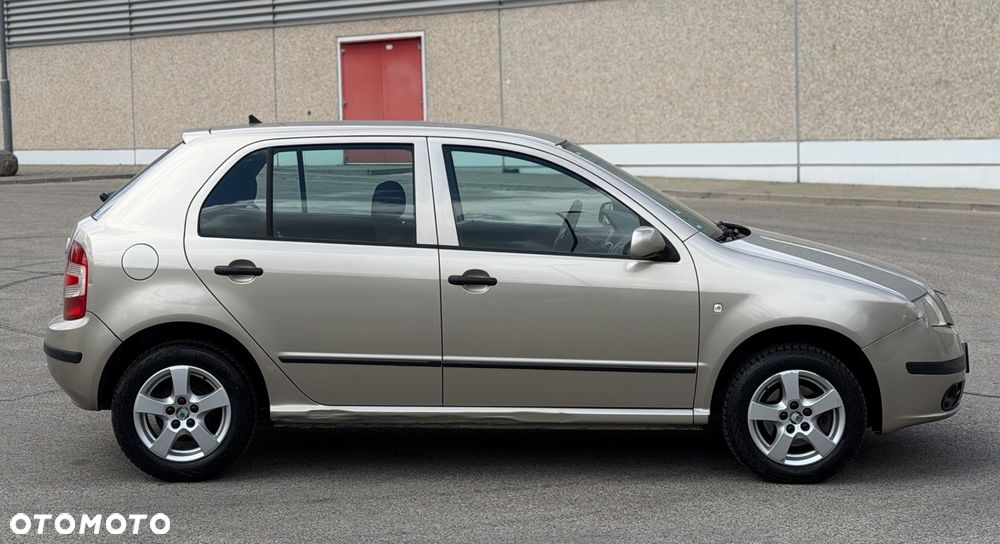 Skoda Fabia 1.4 16V Celebration - 10