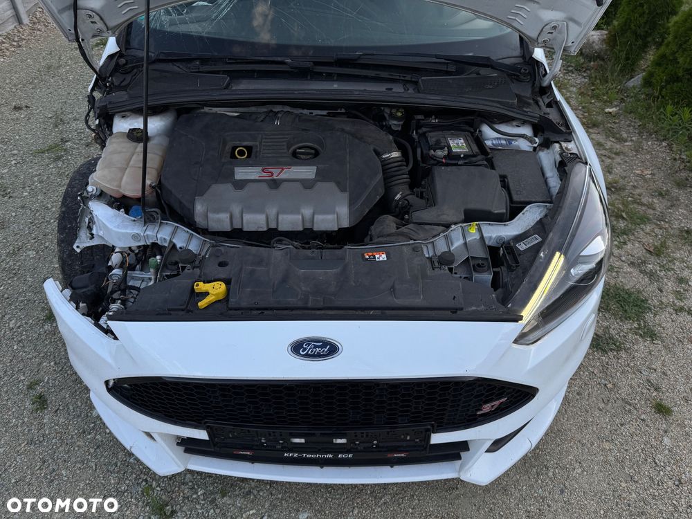 Ford Focus ST2 - 14
