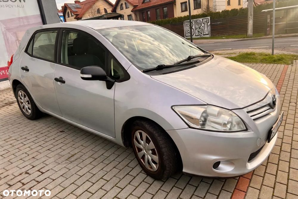 Toyota Auris 1.33 VVT-i Life Comfort - 3